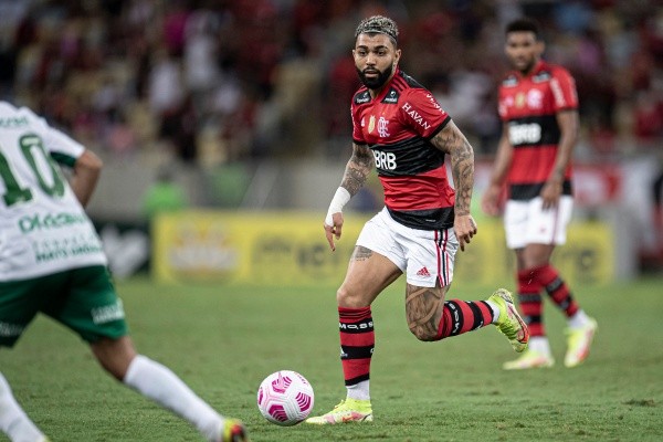 Flamengo em campo. (Foto: Jorge Rodrigues/AGIF)