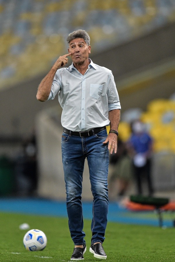 Renato Gaúcho ressalta entrega da equipe Renato Gaúcho ressalta entrega da equipe