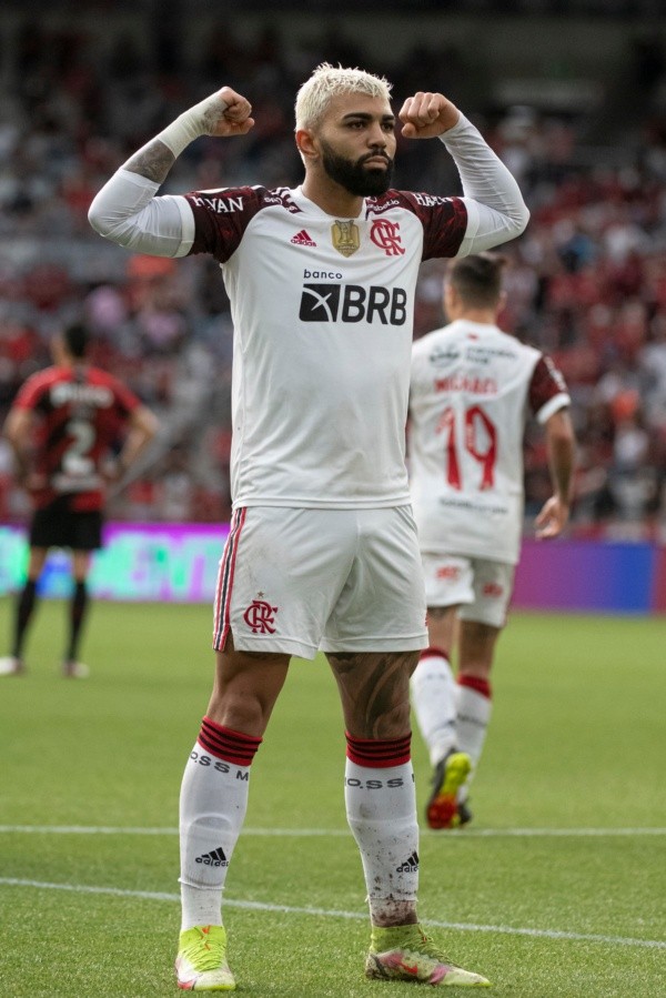 Gabigol chegou a 99 gols pelo Flamengo