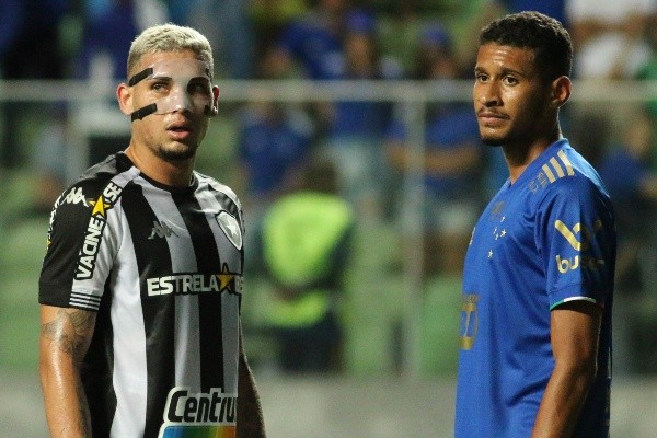 Foto: Fernando Moreno/AGIF – Botafogo e Cruzeiro trabalham no projeto clube-empresa