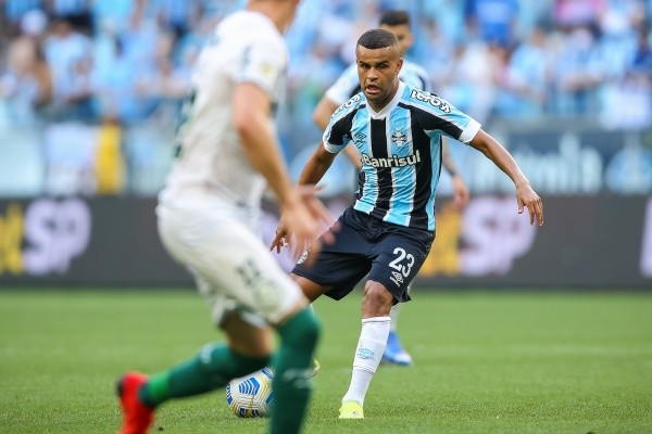 Grêmio na derrota para o Palmeiras. (Foto: Pensando na série b? Medalhão diz que não irá abandonar  time e dispara contra a diretoria. (Foto: Pedro H. Tesch/AGIF)