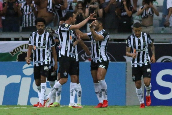 Foto: Fernando Moreno/AGIF – Trajano aponta Atlético-MG e Palmeiras na briga pelo título do Brasileirão