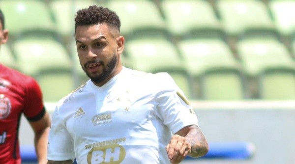 MG - Belo Horizonte - 03/10/2021 - BRASILEIRO B 2021 CRUZEIRO X BRASIL DE PELOTAS - Wellington Nem jogador do Cruzeiro durante partida contra o Brasil de Pelotas no estadio Mineirao pelo campeonato Brasileiro B 2021. Foto: Fernando Moreno/AGIF MG - Belo Horizonte - 03/10/2021 - BRASILEIRO B 2021 CRUZEIRO X BRASIL DE PELOTAS - Wellington Nem jogador do Cruzeiro durante partida contra o Brasil de Pelotas no estadio Mineirao pelo campeonato Brasileiro B 2021. Foto: Fernando Moreno/AGIF