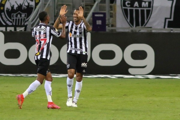 Tchê Tchê deverá ser titular no clássico entre Atlético e América ( Foto: Foto: Fernando Moreno/AGIF)