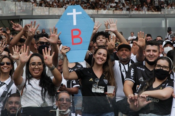 Torcida do Galo no Mineirão. (Foto: Fernando Moreno/AGIF)