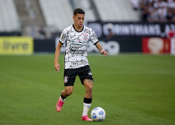Foto: Rodrigo Coca – Agência Corinthians – O Coringão quer dar mais espaço para Gabriel Pereria e mais jovens promissores revelados por sua base