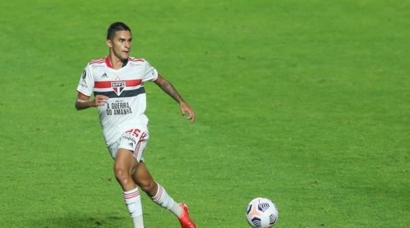 SP - Sao Paulo - 13/07/2021 - LIBERTADORES 2021, SAO PAULO X RACING - Rodrigo Nestor jogador do Sao Paulo durante partida contra o Racing no estadio Morumbi pelo campeonato Copa Libertadores 2021. Foto: Marcello Zambrana/AGIF