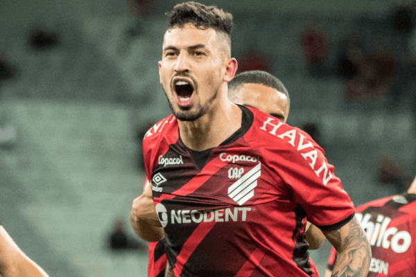 Pedro Henrique deu números finais no confronto. (Foto: Robson Mafra/AGIF)