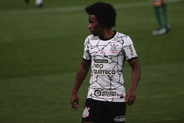 Foto: Ettore Chiereguini/AGIF – Willian não atua há quase um mês