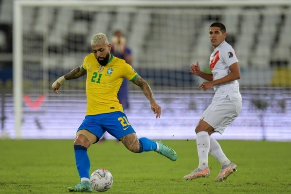 Foto: Jorge Rodrigues/AGIF – Gabigol com a camisa da Seleção Brasileira
