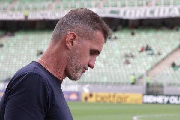 Fernando Moreno/AGIF | Vagner Mancini teria alertado equipe sobre jogada que culminou no primeiro gol do América-MG
