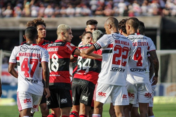 São Paulo não conseguiu jogar e acabou ficando pilhado na partida