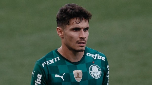 SP - Sao Paulo - 16/05/2021 - PAULISTA 2021, CORINTHIANS X PALMEIRAS - Raphael Veiga jogador do Palmeiras durante partida contra o Corinthians no estadio Arena Corinthians pelo campeonato Paulista 2021. Foto: Ettore Chiereguini/AGIF