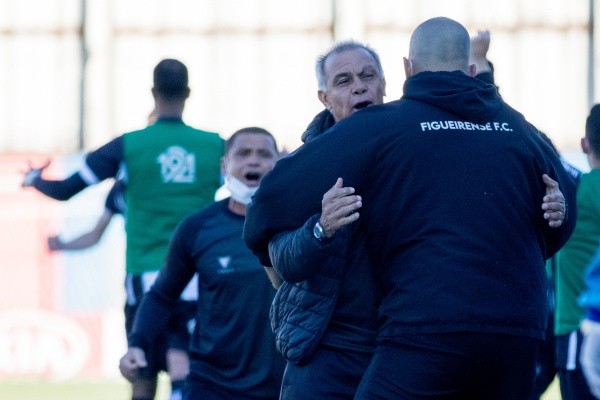 Robson Mafra/AGIF/ Jorginho comemorando gol do Figueirense. 