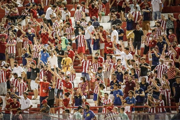 Paulo Paiva/AGIF | Ataques da torcida podem render punição ao Náutico