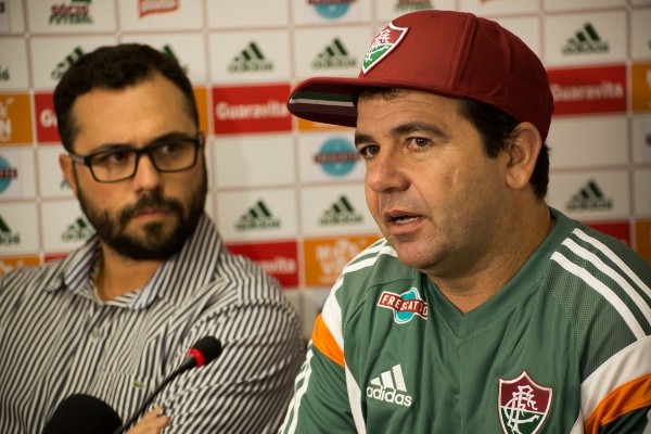 Foto: BRUNO HADDAD/FLUMINENSE F.C.Bittencourt e Enderson Moreira em 2015. Técnico já comandou o Tricolor