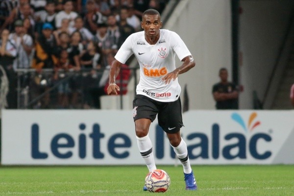 Foto: Marcello Zambrana/AGIF – Marllon defendeu o Timão entre 2018 e 2021, tendo sido emprestado para Bahia e Cruzeiro