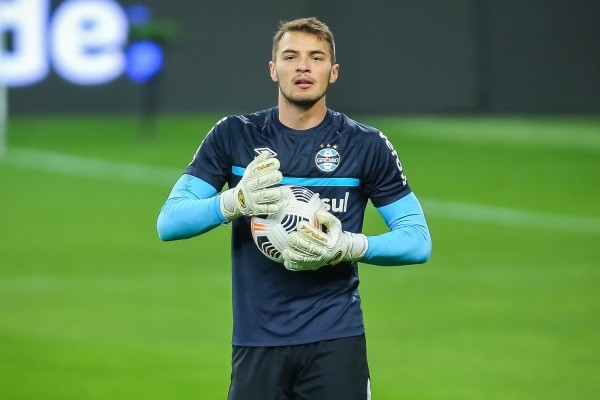 Gabriel Chapecó vive a expecativa de jogar em sua cidade Natal e fala das expectativas para Grêmio x Chapecoens (Foto: Pedro H. Tesch/AGIF)