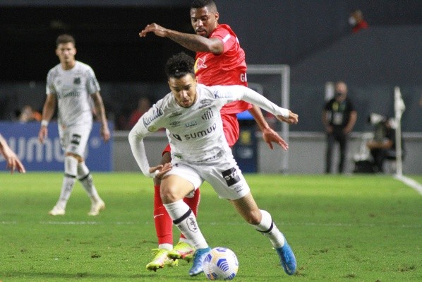 Moraes mira sequência no Santos (Foto:Fernanda Luz/AGIF)