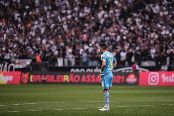 Foto: (Ettore Chiereguini/AGIF) - João Paulo se incomodou com o desempenho do Santos no clássico