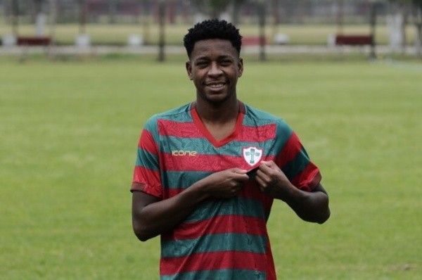 Maykinho é um dos jogadores que já se despediram da Portuguesa (Foto: Dorival Rosa/Portuguesa)