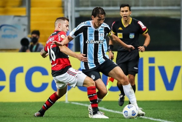 Geromel lamentou empate contra os reservas do Flamengo Geromel lamentou empate contra os reservas do Flamengo