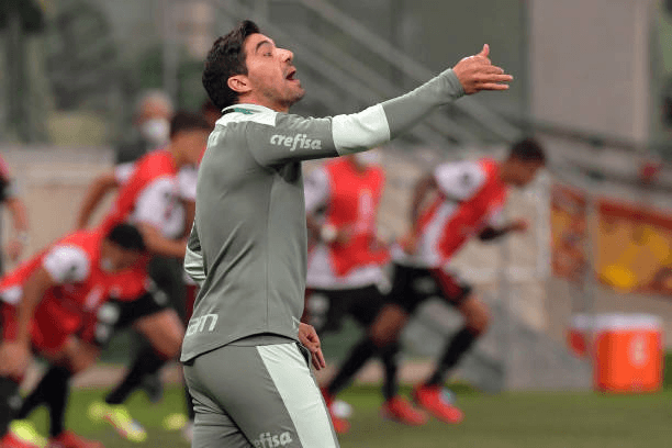 Abel Ferreira quebrou um ''jejum'' e eliminou o São Paulo na Copa Libertadores de 2021 (Foto: Nelson Almeida/Pool/Getty Images) 