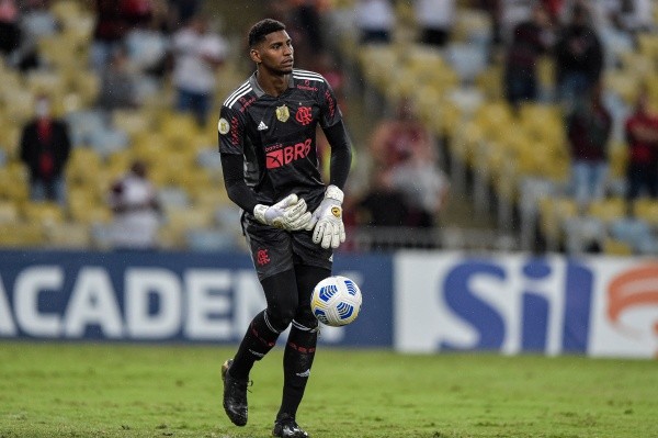 Foto:Thiago Ribeiro/AGIF | Hugo Souza comenta sobre polêmica criada nesta segunda (29)