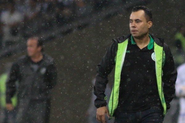 Foto: Fernando Moreno/AGIF/ Jair Ventura comandando o Juventude. 