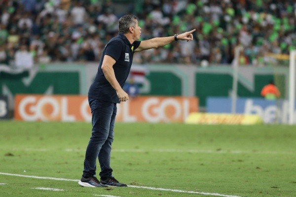 Jorginho cancelou a entrevista coletiva do Cuiabá (Foto: AssCom Dourado) Jorginho cancelou a entrevista coletiva do Cuiabá (Foto: AssCom Dourado)