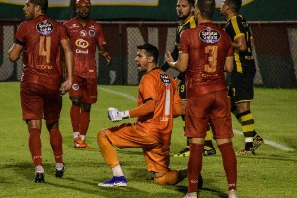 Dheimison se despediu da Portuguesa na última semana (Ronaldo Barreto/Portuguesa)