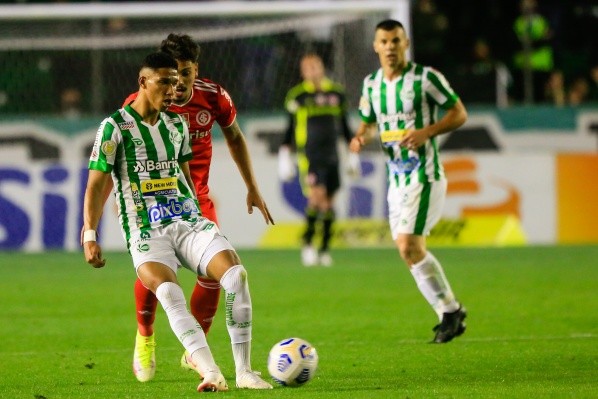 Foto: Luiz Erbes/AGIF/ Juventude enfrentando o Internacional pelo Brasileirão. 