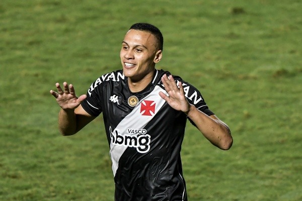Foto: Thiago Ribeiro/AGIF - O atacante não teve o contrato de empréstimo renovado