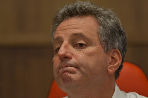 Foto: Thiago Ribeiro/AGIF – Rodolfo Landim deve continuar por mais três anos no cargo de presidente e tem como prioridade um novo treinador