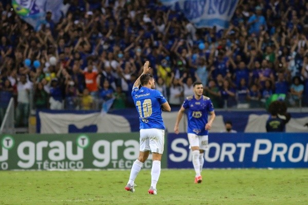 Foto: Fernando Moreno/AGIF -Rafael Sobis jogador do Cruzeiro durante partida contra o Náutico