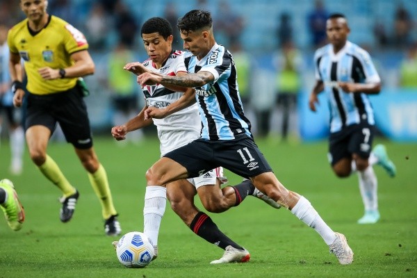 Foto: Pedro H. Tesch/AGIF | O Grêmio venceu seu desafio anterior diante do São Paulo Foto: Pedro H. Tesch/AGIF | O Grêmio venceu seu desafio anterior diante do São Paulo