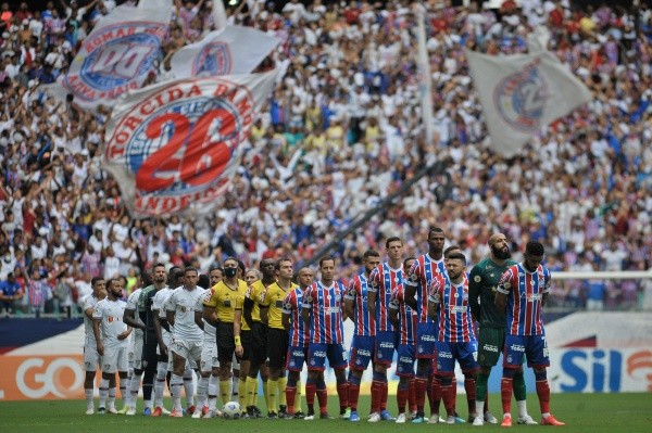 Foto: (Jhony Pinho/AGIF) - A torcida do Bahia, mais uma vez, empurrou a equipe para mais um triunfo na Arena Fonte Nova