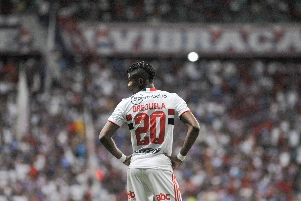 Orejuela com a camisa do São Paulo (Foto: Jhony Pinho/AGIF)