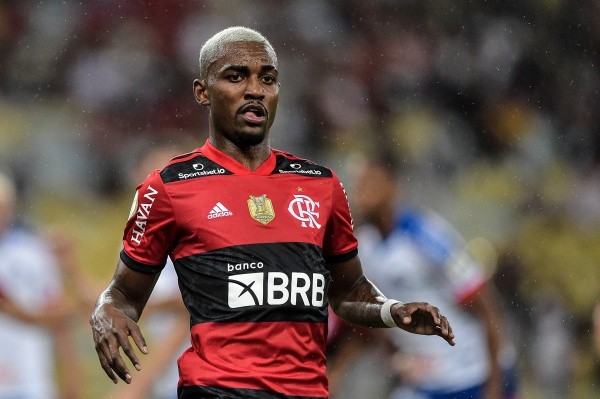 Thiago Ribeiro/AGIF – O lateral se pronunciou pela primeira vez publicamente após acidente que ocorreu no último sábado (4)