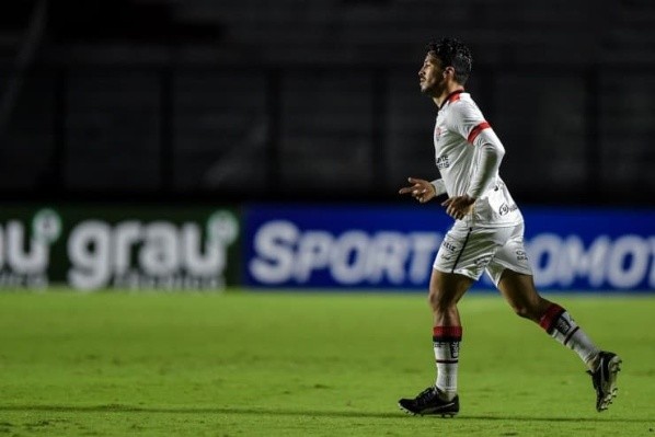Thiago Ribeiro/AGIF - Marcinho que defendeu o clube em 2021, não seguirá no Leão.