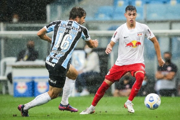Foto: Pedro H. Tesch/AGIF | Pedrinho chegou ao Bragantino em março deste ano