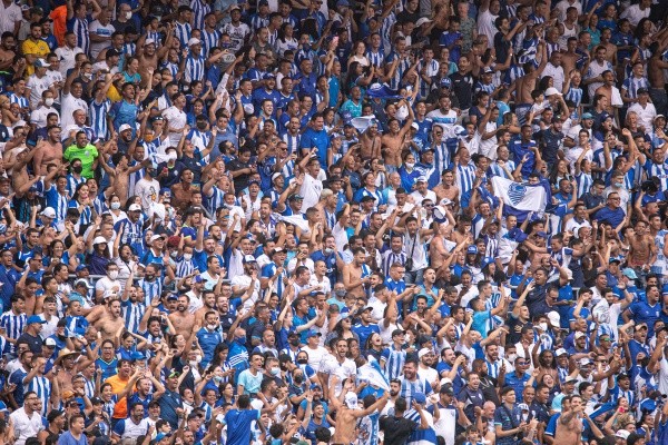 Foto: Celio Junior/AGIF -Torcida durante partida entre CSA e Brasil de Pelotas