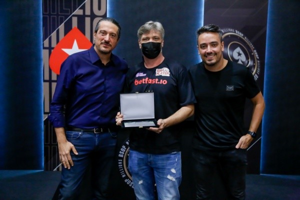 Paulo Joanello é o último brasileiro campeão mundial (Foto: BSOP)