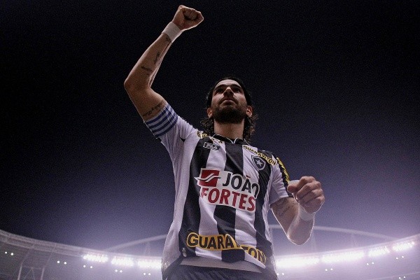 Foto: Fernando Soutello/AGIF | Loco Abreu conquistou dois titulos estaduais com o Botafogo