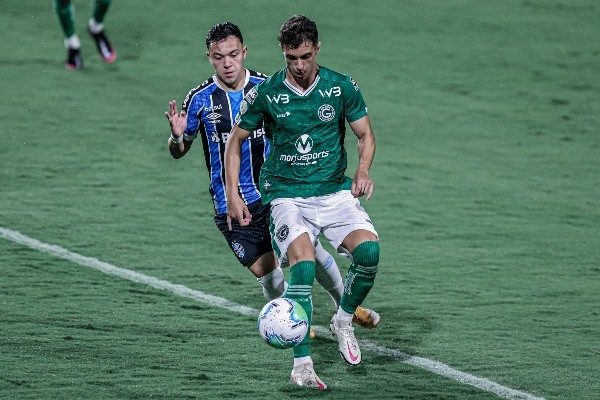 Foto: Heber Gomes/AGIF | Shaylon é polivalente e já atuou como lateral quando o Goiás precisou Foto: Heber Gomes/AGIF | Shaylon é polivalente e já atuou como lateral quando o Goiás precisou