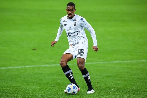 Foto: Pedro H. Tesch/AGIF – Luiz ainda reforçou que Carille foi super importante para ele