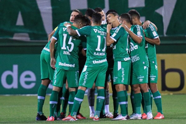 Marcio Cunha/AGIF/ Chapecoense em campo. 