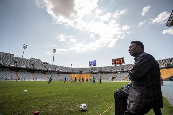 Xavi Torrent/Getty Images/ Pele, ídolo do Santos. 