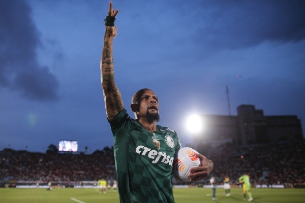 Foto: Ettore Chiereguini/AGIF | Felipe Melo não dispensou provocações aos jogadores do Flamengo Foto: Ettore Chiereguini/AGIF | Felipe Melo não dispensou provocações aos jogadores do Flamengo