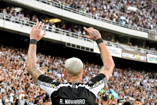 Foto: (Thiago Ribeiro/AGIF) - Com a saída iminente de Rafael Navarro, o Botafogo busca reforçar o ataque Foto: (Thiago Ribeiro/AGIF) - Com a saída iminente de Rafael Navarro, o Botafogo busca reforçar o ataque